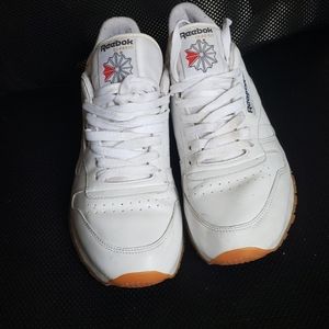 White Reebok classic